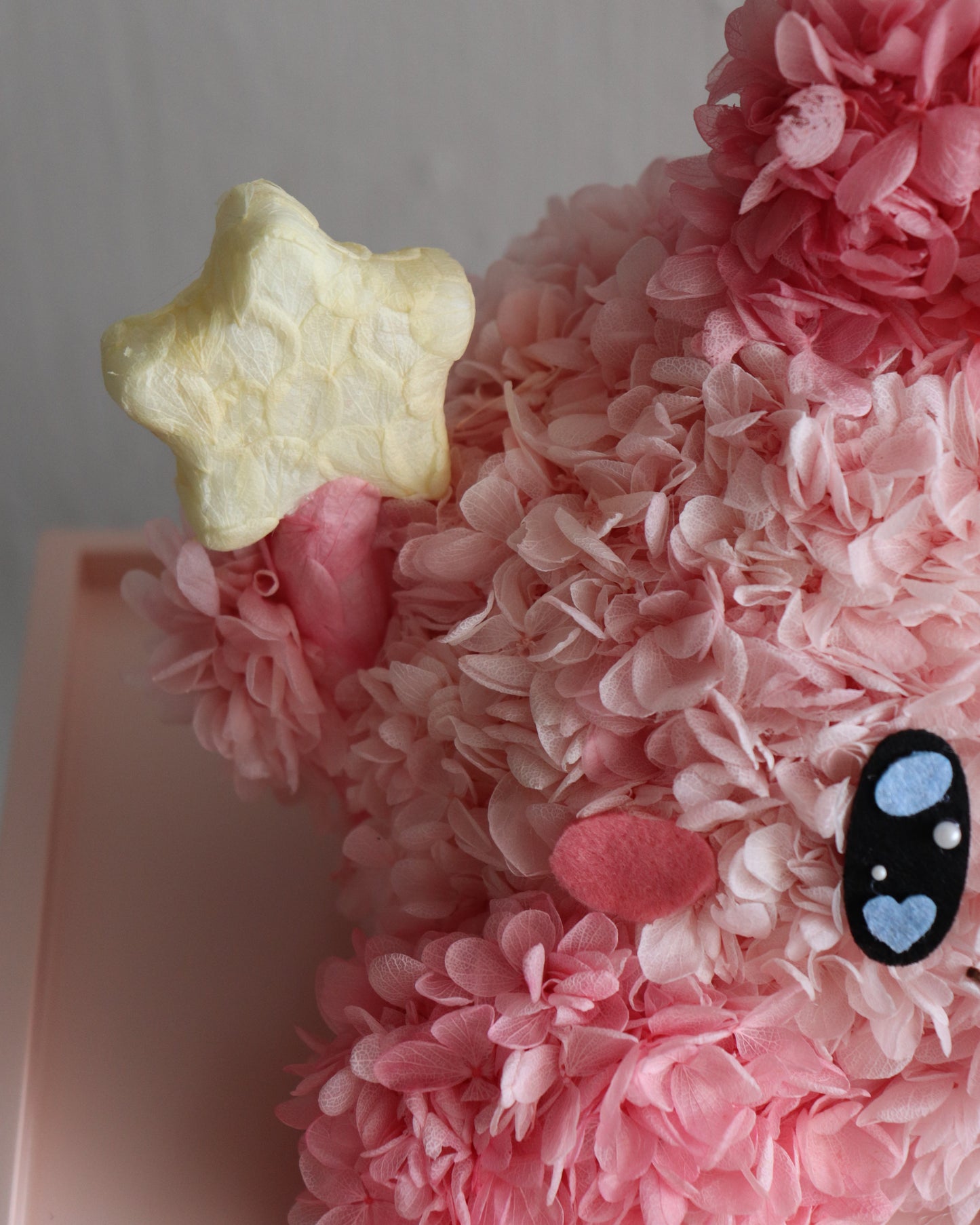 KIRBY Preserved Flower Figurine Box